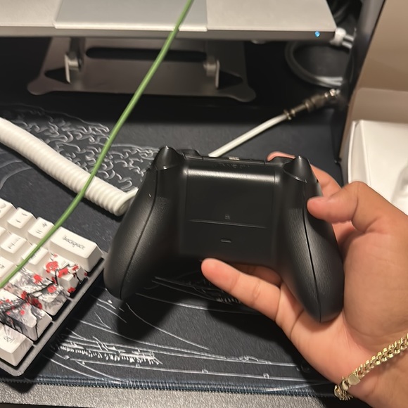 Xbox controller - Picture 3 of 5